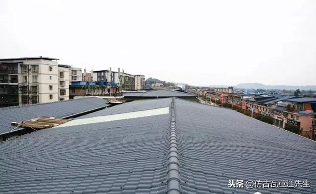 鐵瓦換成了樹(shù)脂瓦，龍泉驛區(qū)這些屋面有了大變樣！龍泉人的大機(jī)遇