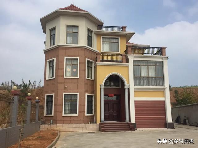 農(nóng)村自建房坡屋頂,用琉璃瓦還是樹(shù)脂瓦?看看內(nèi)行人的經(jīng)驗(yàn)分享